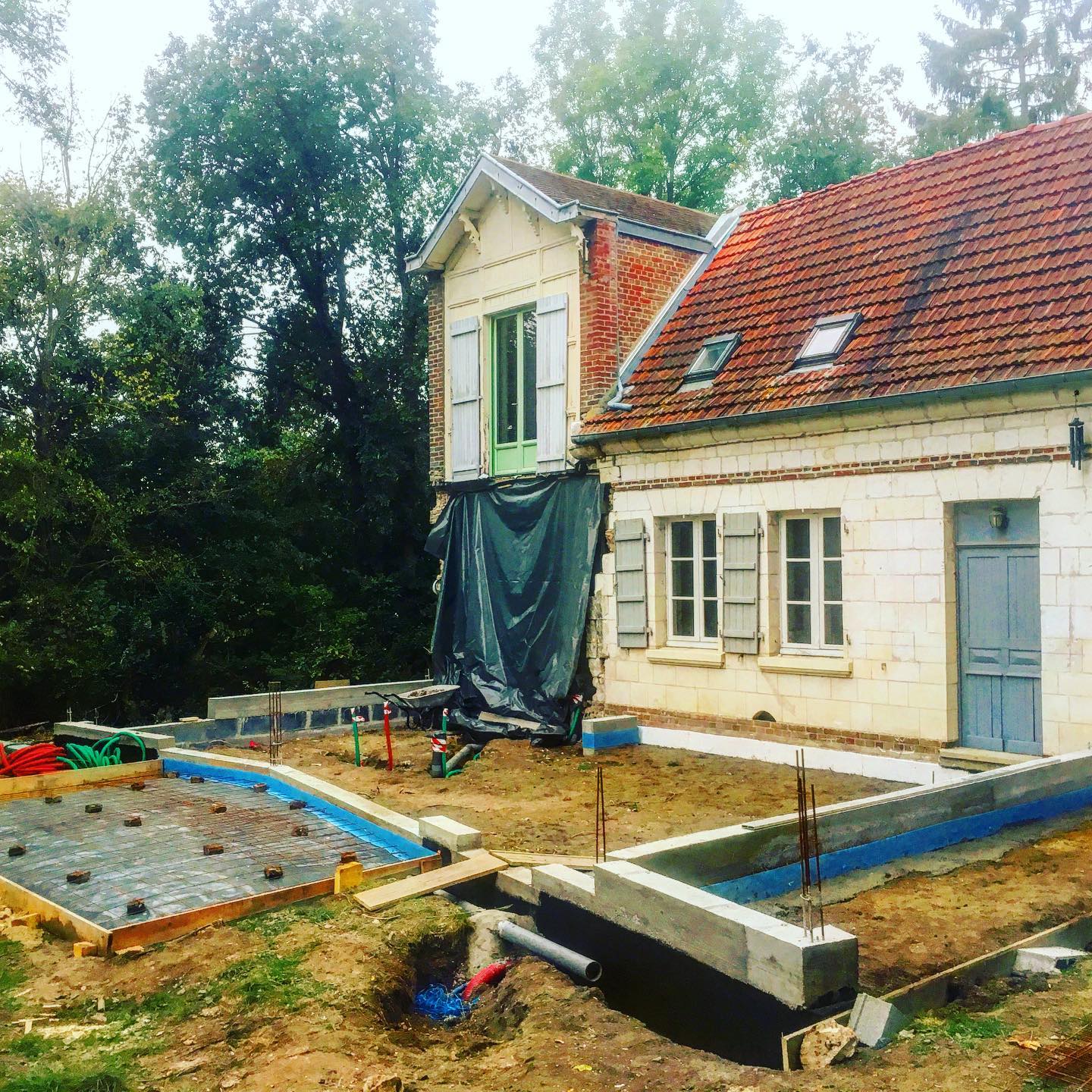 Agrandissement avec terrasse et pose de briquettes - Photo 2